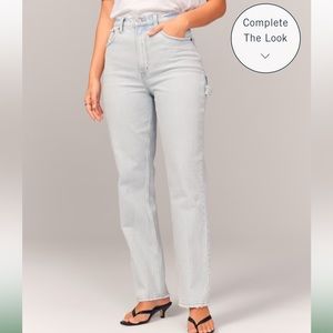 Abercrombie Curve Love 90s Straight jean. Only worn once! Size 27 Short